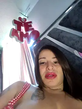 Alona Evans online show from October 15, 2025, 3:09 pm