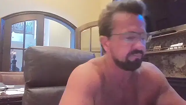 Snapshot of sluttydylan chatting on October 17, 2025, 11:50 pm sluttydylan online show from October 17, 2025, 11:50 pm