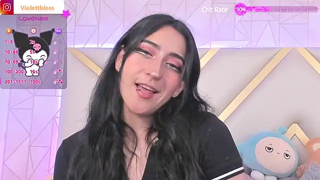 Violettbloss online show from February 17, 2025, 9:21 pm