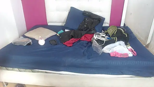 Snapshot of nextdoor_fantasy1 chatting on December 4, 2025, 3:27 am nextdoor fantasy1 online show from December 4, 2025, 3:27 am