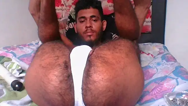 MaximoSualteza777 online show from February 15, 2025, 8:56 pm