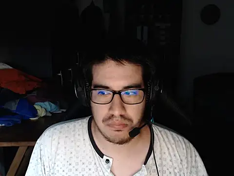 thealfawolf01 online show from January 9, 2025, 3:36 am