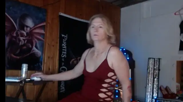 Snapshot of JamieBottoms chatting on February 20, 2026, 1:02 pm JamieBottoms online show from February 20, 2026, 1:02 pm