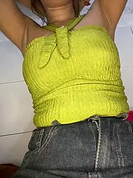 Snapshot of Sofia_xx2 chatting on January 17, 2025, 9:06 am Sofia xx2 online show from January 17, 2025, 9:06 am