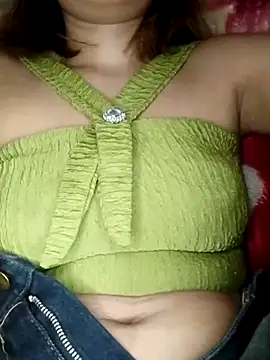 Snapshot of Sofia_xx2 chatting on January 15, 2025, 5:05 pm Sofia xx2 online show from January 15, 2025, 5:05 pm