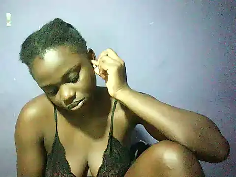 Pretty doll20 online show from March 18, 2025, 11:09 pm
