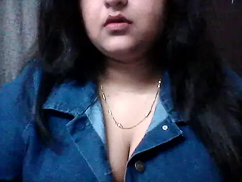 smile pretty online show from April 9, 2026, 6:14 pm