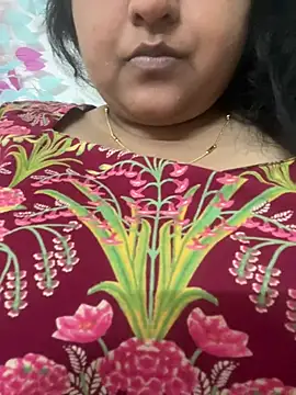 smile pretty online show from April 2, 2026, 4:02 pm