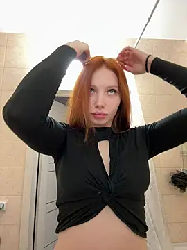 JudyWalkerr online show from March 12, 2025, 3:13 am