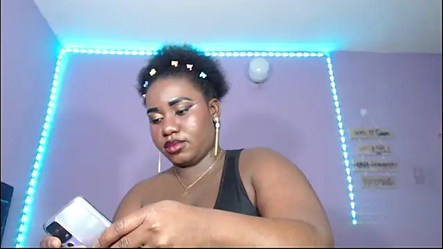 Snapshot of DILAY_XXX chatting on December 28, 2024, 7:00 am DILAY XXX online show from December 28, 2024, 7:00 am