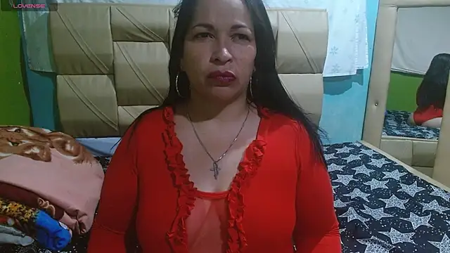 Stefanny Taylor  online show from October 22, 2025, 8:19 pm