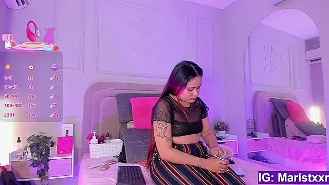 Maristxxr online show from November 26, 2025, 7:36 pm