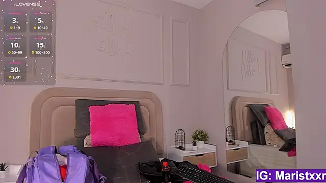 Maristxxr online show from October 15, 2025, 7:44 pm