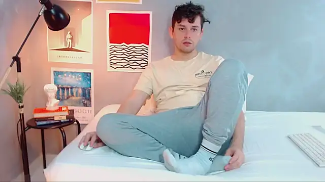 Snapshot of Elio555 chatting on October 9, 2025, 6:30 pm Elio555 online show from October 9, 2025, 6:30 pm