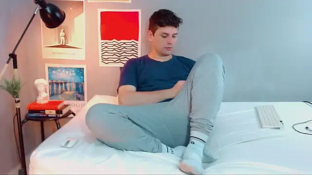 Snapshot of Elio555 chatting on October 2, 2025, 10:46 pm Elio555 online show from October 2, 2025, 10:46 pm