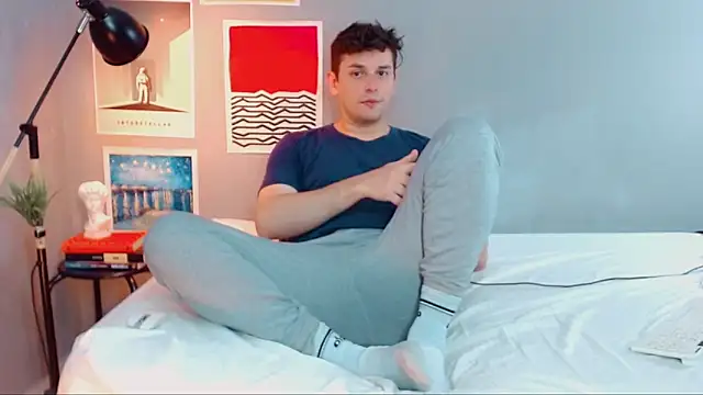 Snapshot of Elio555 chatting on October 3, 2025, 10:00 pm Elio555 online show from October 3, 2025, 10:00 pm