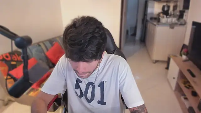 Snapshot of justin_stark7 chatting on October 6, 2025, 9:37 pm justin stark7 online show from October 6, 2025, 9:37 pm