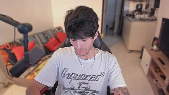 Snapshot of justin_stark7 chatting on September 23, 2025, 9:33 pm justin stark7 online show from September 23, 2025, 9:33 pm