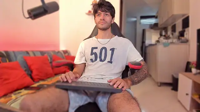 Snapshot of justin_stark7 chatting on November 24, 2025, 8:09 pm justin stark7 online show from November 24, 2025, 8:09 pm