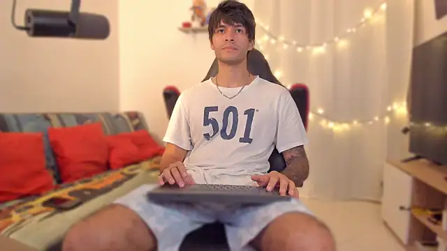 Snapshot of justin_stark7 chatting on January 7, 2026, 9:42 pm justin stark7 online show from January 7, 2026, 9:42 pm