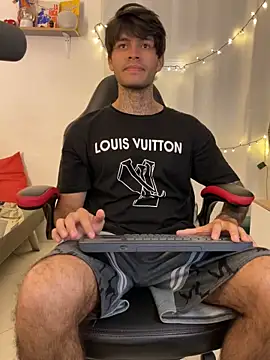 Snapshot of justin_stark7 chatting on February 9, 2026, 3:10 pm justin stark7 online show from February 9, 2026, 3:10 pm