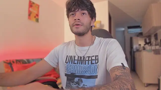 Snapshot of justin_stark7 chatting on November 12, 2025, 9:29 pm justin stark7 online show from November 12, 2025, 9:29 pm