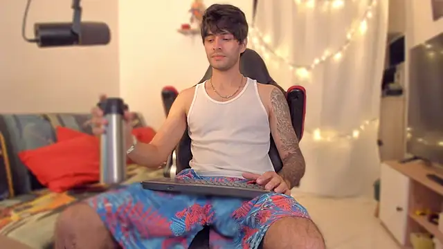 Snapshot of justin_stark7 chatting on December 20, 2025, 9:28 pm justin stark7 online show from December 20, 2025, 9:28 pm