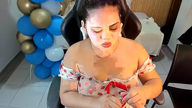 Snapshot of samy_19_ chatting on October 11, 2025, 11:11 am samy 19  online show from October 11, 2025, 11:11 am