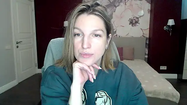 EmilyWalkeri online show from January 23, 2025, 7:43 am
