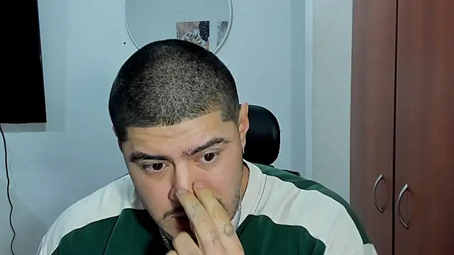 Snapshot of Baltazar_Dupont chatting on September 18, 2025, 11:24 am Baltazar Dupont online show from September 18, 2025, 11:24 am