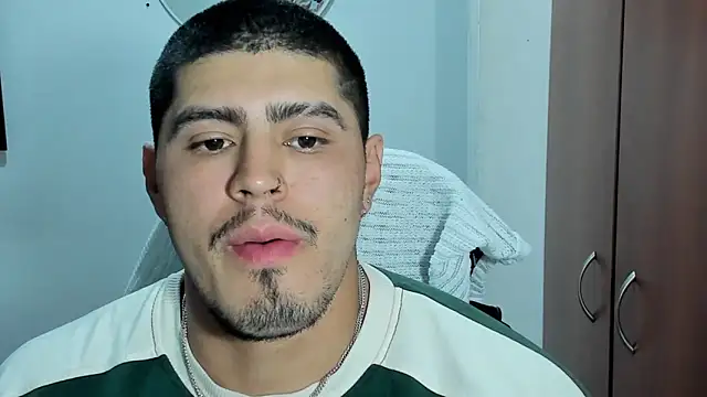 Snapshot of Baltazar_Dupont chatting on October 21, 2025, 2:22 am Baltazar Dupont online show from October 21, 2025, 2:22 am