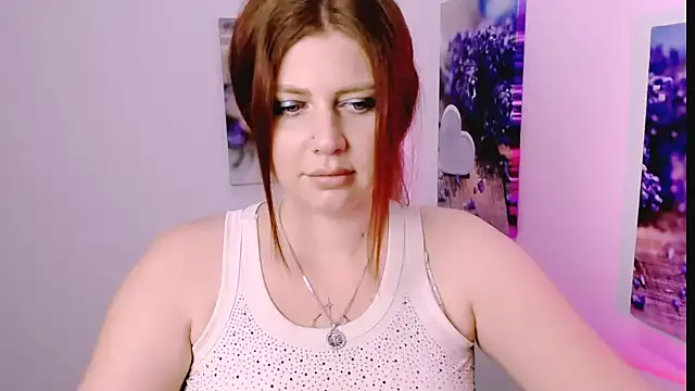 Lizzy Love online show from November 30, 2025, 1:56 pm