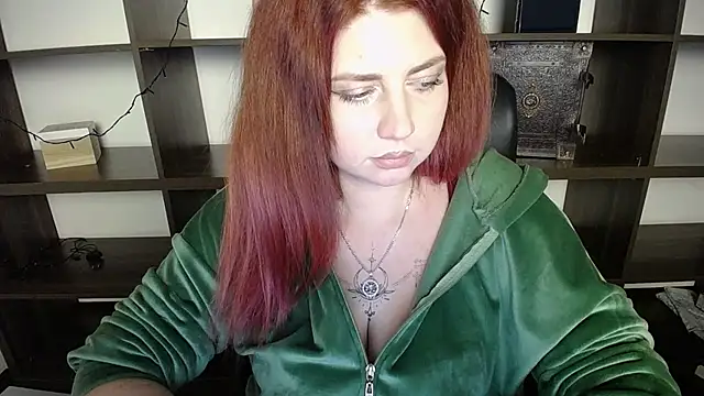 Lizzy Love online show from January 21, 2025, 4:27 pm