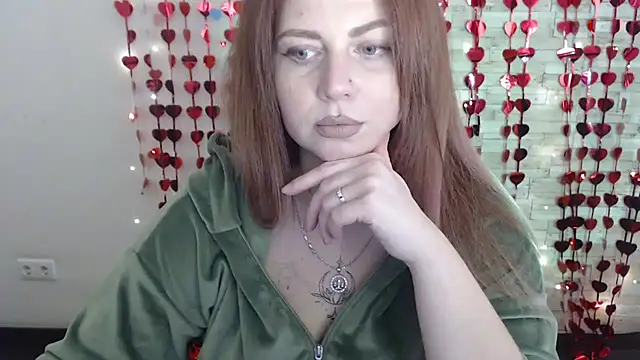 Lizzy Love online show from February 12, 2025, 1:16 pm