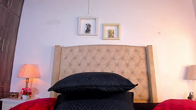 allisson m online show from December 17, 2025, 12:10 pm