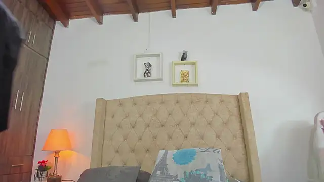 Snapshot of allisson_m chatting on March 3, 2025, 12:06 pm allisson m online show from March 3, 2025, 12:06 pm