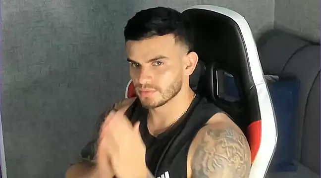 Ricardogo19 online show from March 3, 2025, 11:03 pm