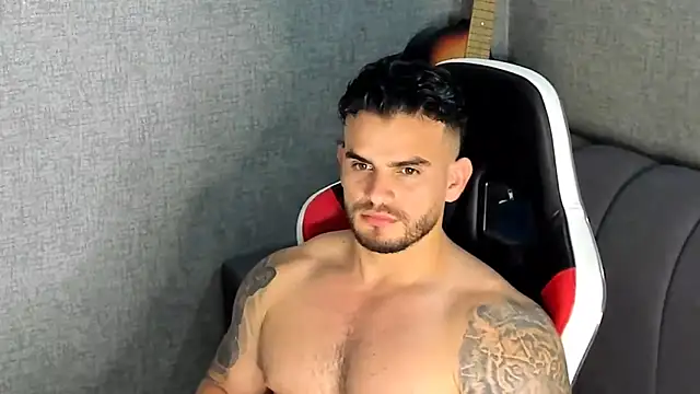 Snapshot of Ricardogo19 chatting on October 31, 2025, 1:57 am Ricardogo19 online show from October 31, 2025, 1:57 am