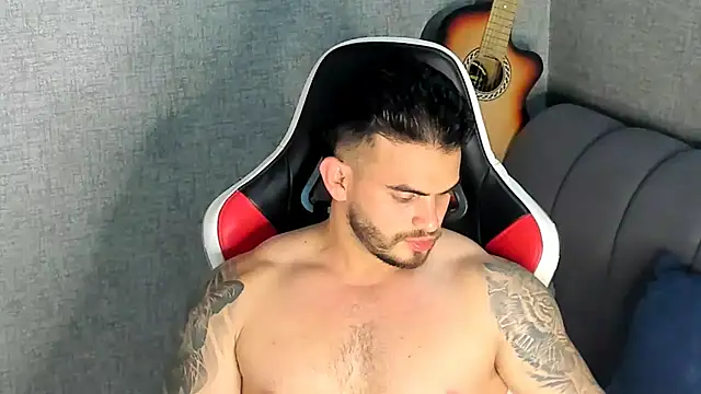 Snapshot of Ricardogo19 chatting on September 18, 2025, 11:19 pm Ricardogo19 online show from September 18, 2025, 11:19 pm