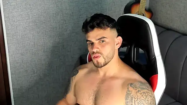 Snapshot of Ricardogo19 chatting on September 26, 2025, 11:33 pm Ricardogo19 online show from September 26, 2025, 11:33 pm