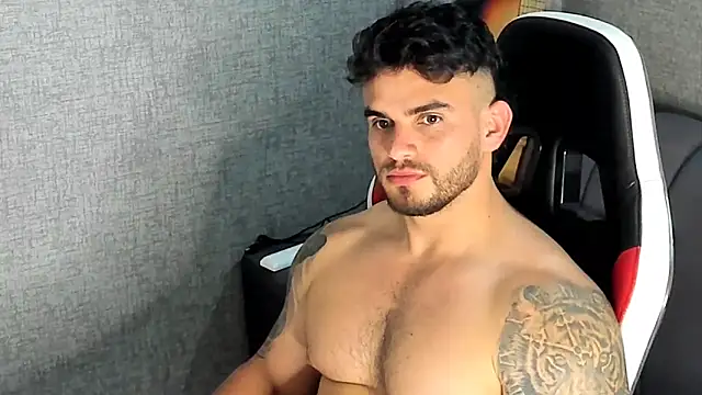 Snapshot of Ricardogo19 chatting on October 5, 2025, 12:12 am Ricardogo19 online show from October 5, 2025, 12:12 am