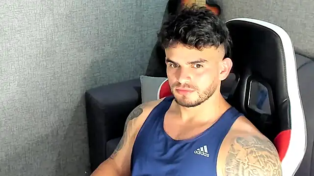 Snapshot of Ricardogo19 chatting on October 26, 2025, 7:14 pm Ricardogo19 online show from October 26, 2025, 7:14 pm