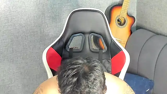 Snapshot of Ricardogo19 chatting on September 19, 2025, 10:25 pm Ricardogo19 online show from September 19, 2025, 10:25 pm