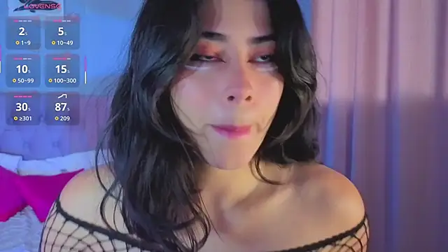 Snapshot of LoaLuxury chatting on September 25, 2025, 5:41 pm LoaLuxury online show from September 25, 2025, 5:41 pm