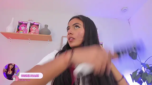 emily bank online show from September 17, 2025, 7:38 pm