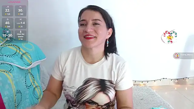 Emelyross  online show from March 16, 2026, 9:06 pm