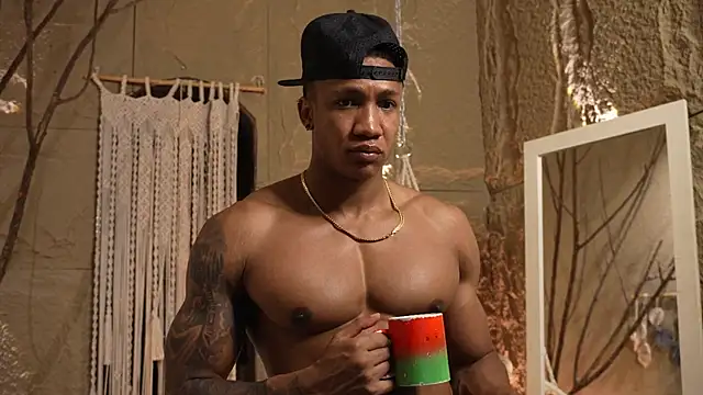 Logan Varela online show from September 19, 2025, 11:25 am