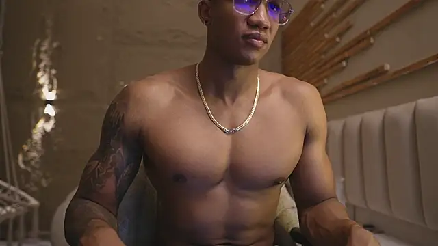 Logan Varela online show from April 2, 2026, 4:24 pm