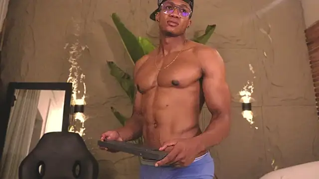 Logan Varela online show from March 1, 2025, 8:23 am