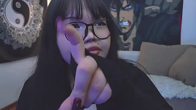 Snapshot of LeyaKan chatting on February 9, 2025, 9:39 pm LeyaKan online show from February 9, 2025, 9:39 pm